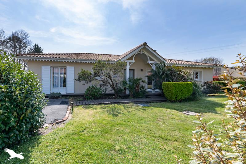 Vente Maison GAILLAN EN MEDOC - 5 pièces -142 m² - (33340)