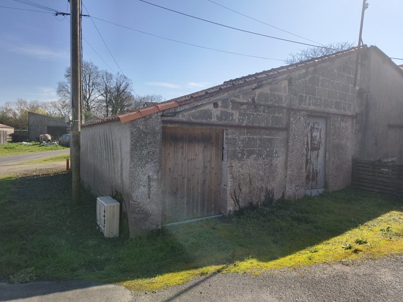 Vente Parking ST PHILBERT DE GRAND LIEU - -  42 m² - (44310)