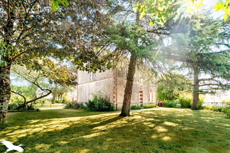Vente Maison LA MARNE - 9 pièces -214 m² - (44270)