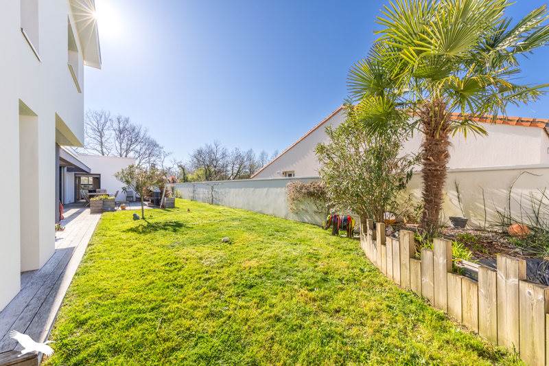 Vente Maison MONTAIGU VENDEE - 5 pièces -187 m² - (85600)