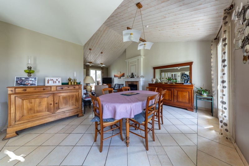 Vente Maison DOMPIERRE SUR YON - 7 pièces -124 m² - (85170)