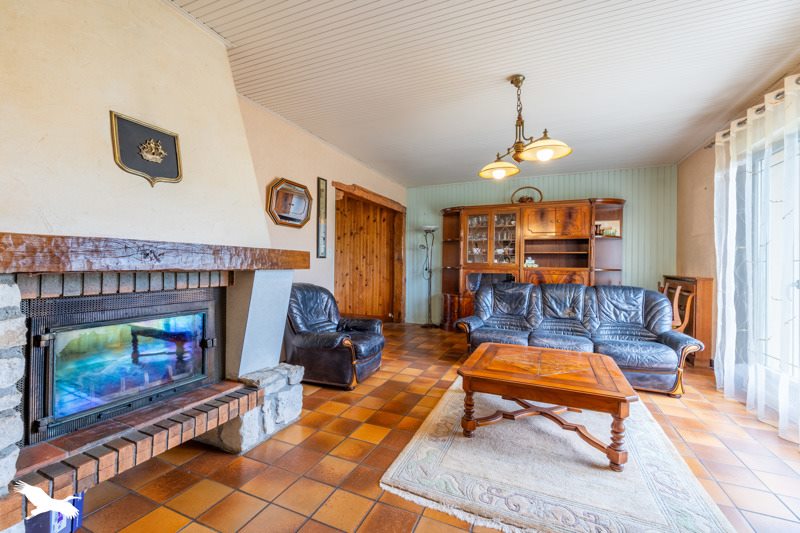 Vente Maison DOMPIERRE SUR YON - 4 pièces -104 m² - (85170)