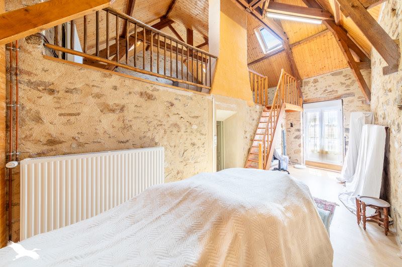 Vente Maison LE POIRE SUR VIE - 6 pièces -170 m² - (85170)
