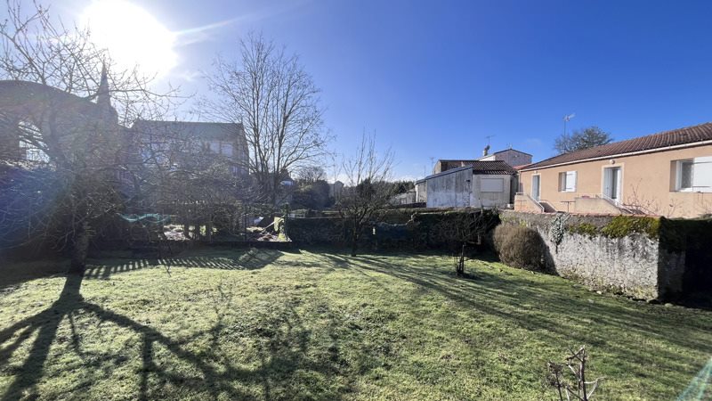 Vente Maison LE POIRE SUR VIE - 2 pièces -66 m² - (85170)
