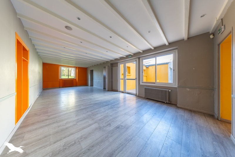 Vente Maison PALLUAU - 20 pièces -703,5 m² - (85670)