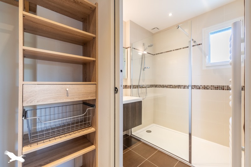 Vente Maison ROCHESERVIERE - 6 pièces -165 m² - (85620)