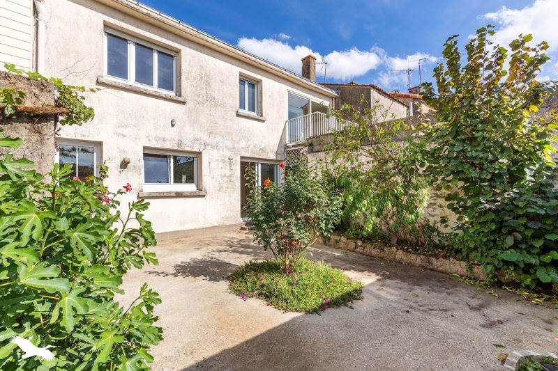 Vente Maison Le Poiré-sur-Vie 85170 7 pièces - 155,22 m²