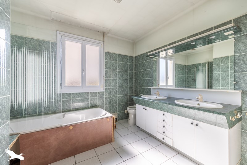 Vente Maison Le Poiré-sur-Vie - 7 pièces -155,2 m² - (85170)