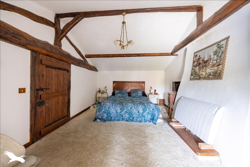 Vente Maison LES LUCS SUR BOULOGNE - 6 pièces -195 m² - (85170)