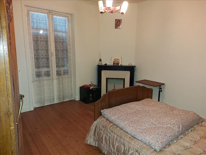 Vente Maison LE POIRE SUR VIE - 6 pièces -134 m² - (85170)