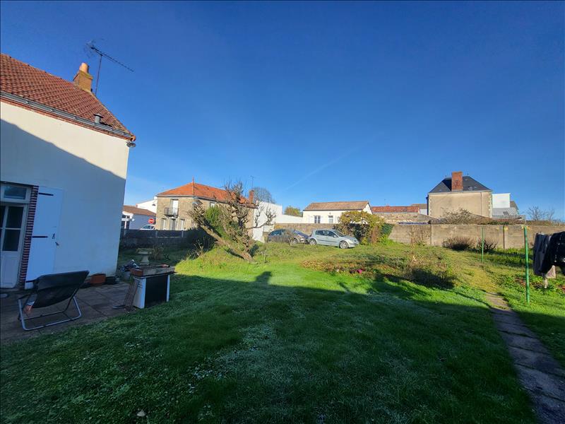 Vente Maison LE POIRE SUR VIE - 6 pièces -134 m² - (85170)