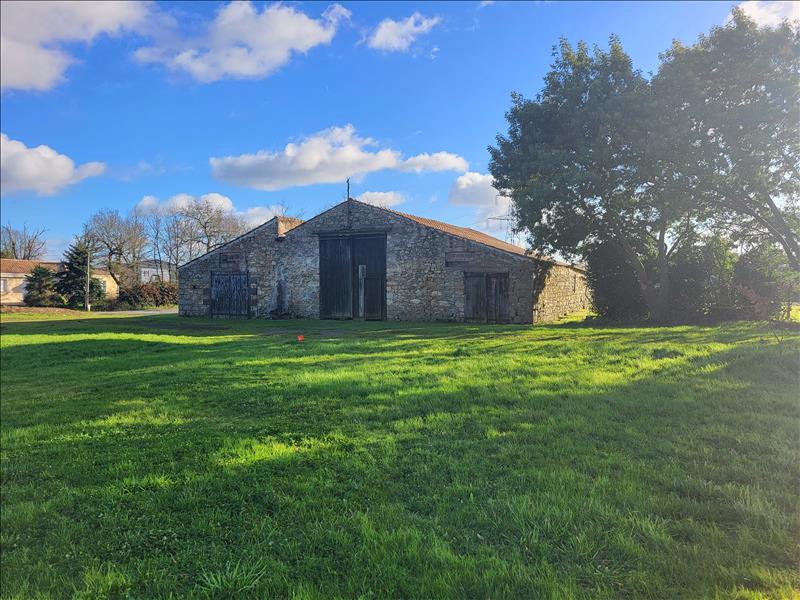 Vente Grange BELLEVIGNY - 1 pièce - - (85170)