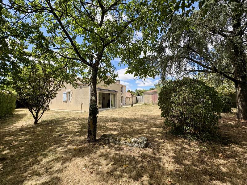 Vente Maison NESMY - 7 pièces -170 m² - (85310)