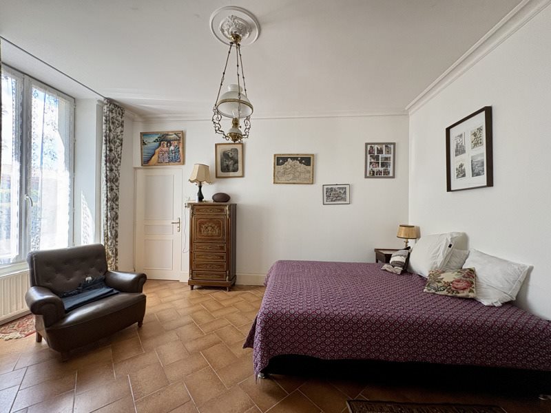 Vente Maison NESMY - 7 pièces -170 m² - (85310)