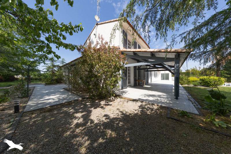 Vente Maison AUBIGNY LES CLOUZEAUX - 10 pièces -285 m² - (85430)