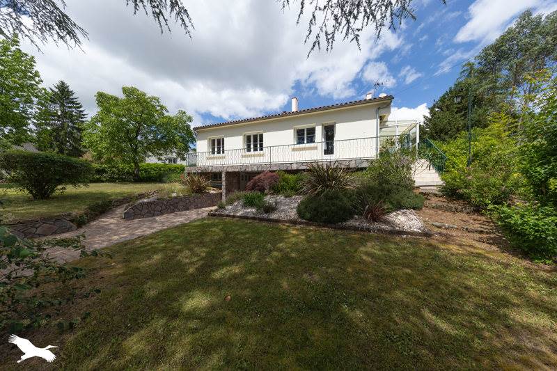 Vente Maison AUBIGNY LES CLOUZEAUX - 4 pièces -86 m² - (85430)