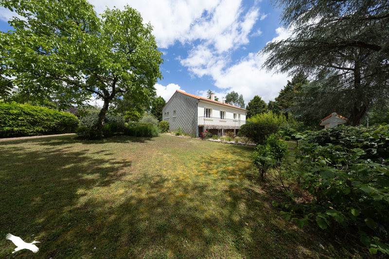Vente Maison AUBIGNY LES CLOUZEAUX - 4 pièces -86 m² - (85430)
