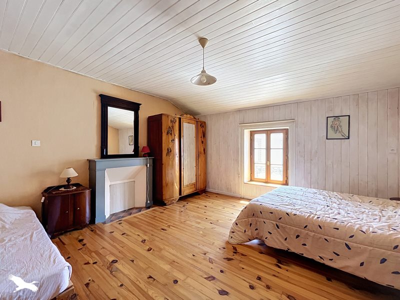 Vente Maison NIEUL LE DOLENT - 6 pièces -165 m² - (85430)