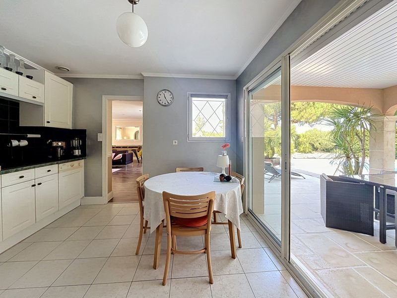 Vente Maison AUBIGNY LES CLOUZEAUX - 5 pièces -135 m² - (85430)