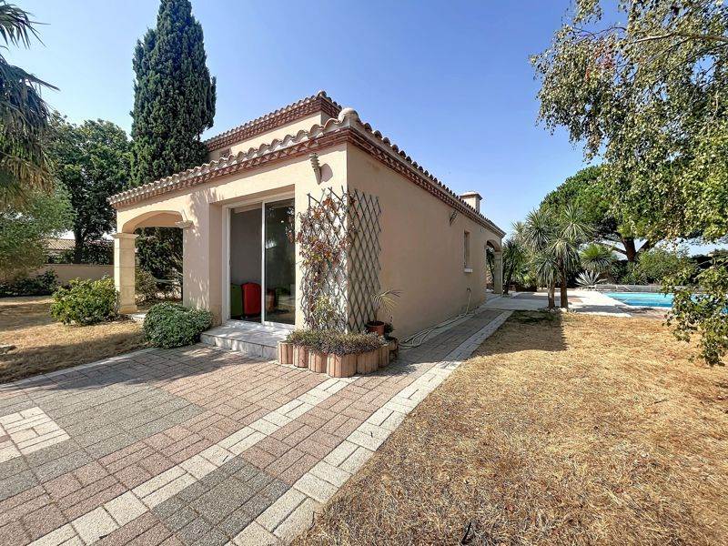 Vente Maison AUBIGNY LES CLOUZEAUX - 5 pièces -135 m² - (85430)