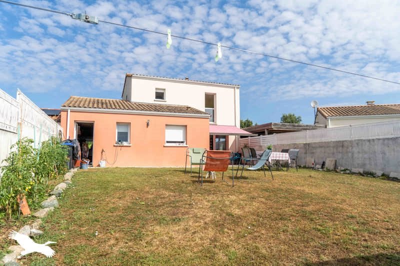 Vente Maison FONTENAY LE COMTE - 6 pièces -120 m² - (85200)