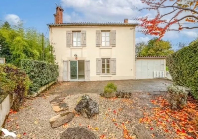 Vente Maison MERVENT - 5 pièces -140 m² - (85200)