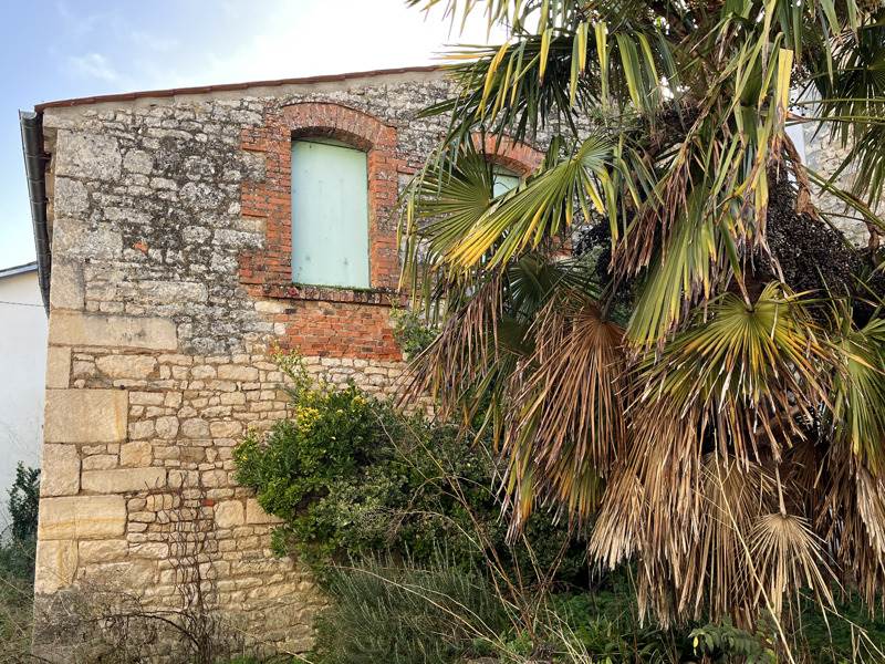 Vente Maison FONTENAY LE COMTE - 3 pièces -107 m² - (85200)