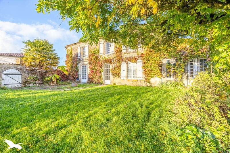 Vente Maison THOUARSAIS BOUILDROUX - 5 pièces -178 m² - (85410)