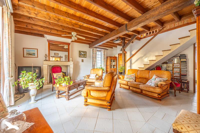 Vente Maison THOUARSAIS BOUILDROUX - 5 pièces -178 m² - (85410)