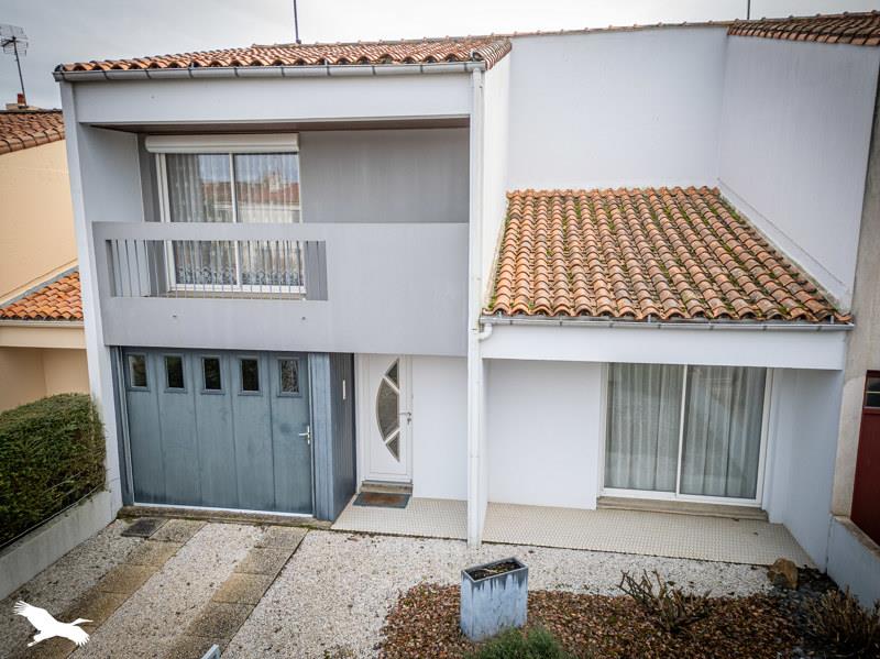 Vente Maison FONTENAY LE COMTE - 4 pièces -101 m² - (85200)