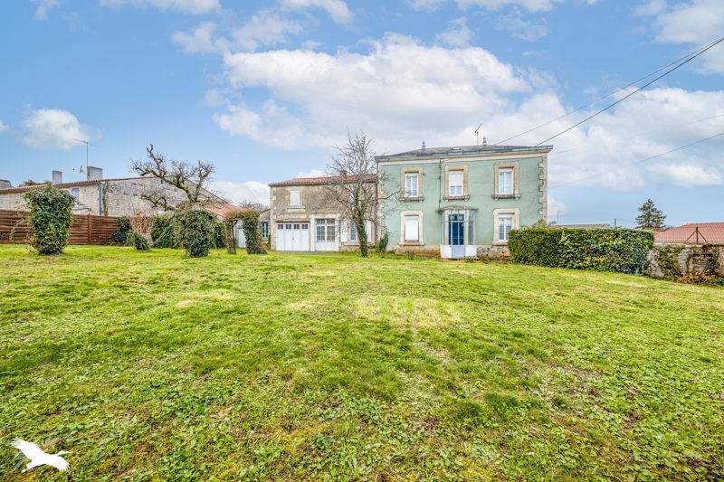 Vente Maison FONTENAY LE COMTE - 3 pièces -91 m² - (85200)