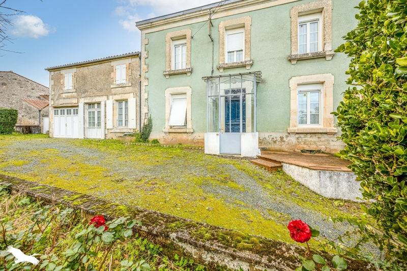 Vente Maison FONTENAY LE COMTE - 3 pièces -91 m² - (85200)