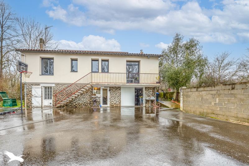 Vente Maison MERVENT - 5 pièces -142 m² - (85200)