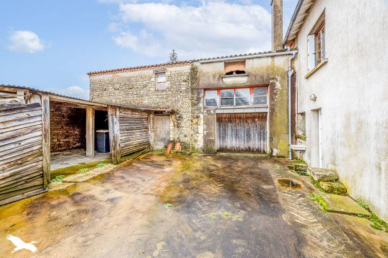 Vente Immeuble ST PIERRE LE VIEUX - -  220 m² - (85420)