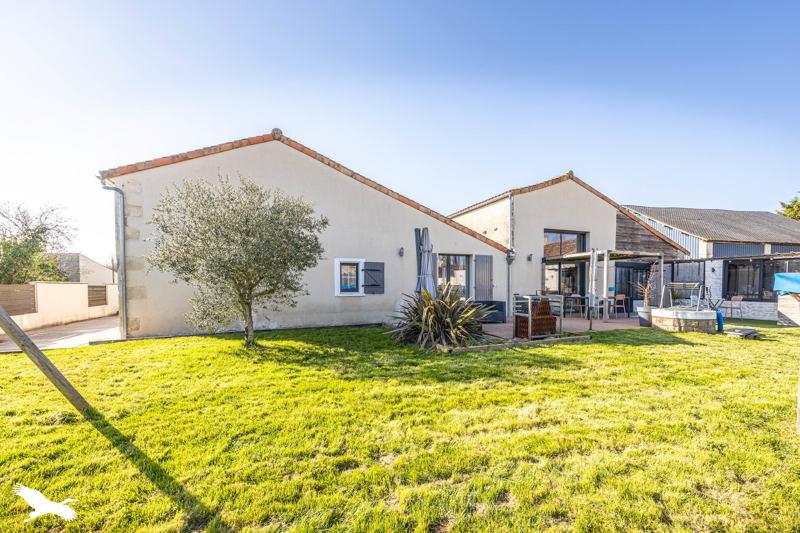 Vente Maison ST PIERRE LE VIEUX 85420 4 pièces - 145 m²