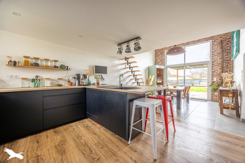 Vente Maison ST PIERRE LE VIEUX - 4 pièces -145 m² - (85420)