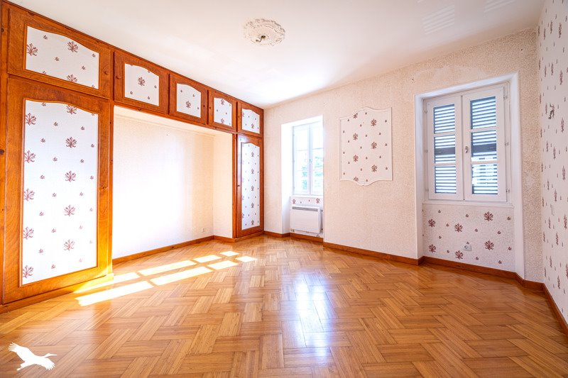 Vente Maison FONTENAY LE COMTE - 7 pièces -150 m² - (85200)