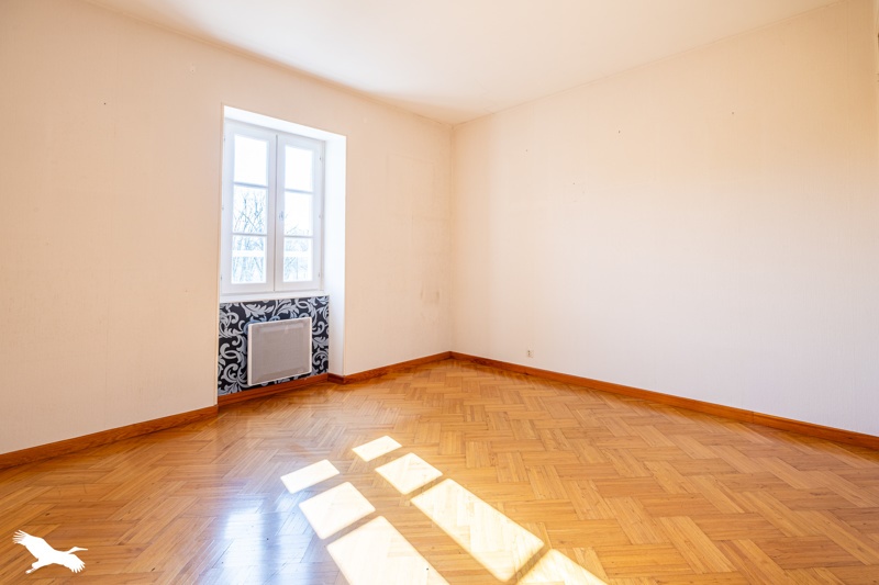 Vente Maison FONTENAY LE COMTE - 7 pièces -150 m² - (85200)