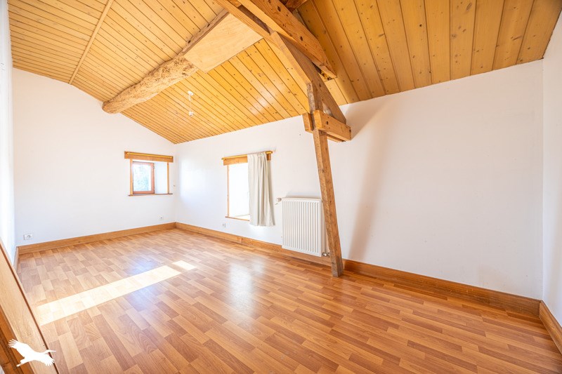 Vente Maison XANTON CHASSENON - 10 pièces -266 m² - (85240)