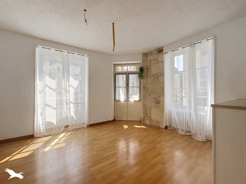Vente Appartement FONTENAY LE COMTE - 3 pièces -58 m² - (85200)
