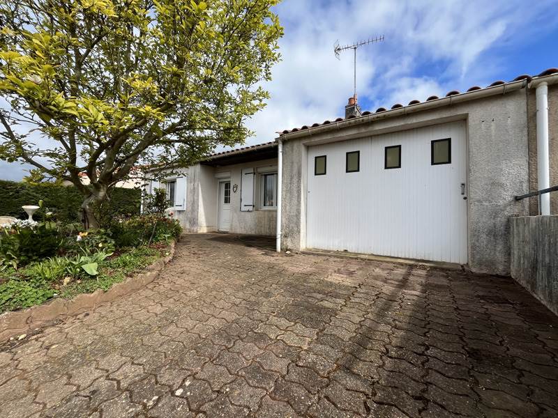 Vente Maison FONTENAY LE COMTE - 4 pièces -94 m² - (85200)