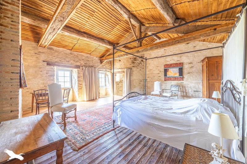 Vente Maison TERVAL - 11 pièces -387 m² - (85120)