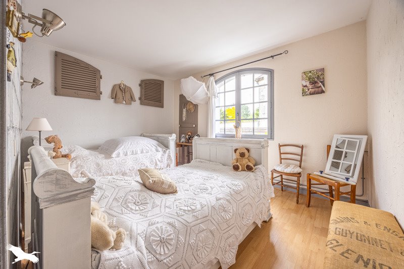 Vente Maison DOIX LES FONTAINES - 8 pièces -164 m² - (85200)