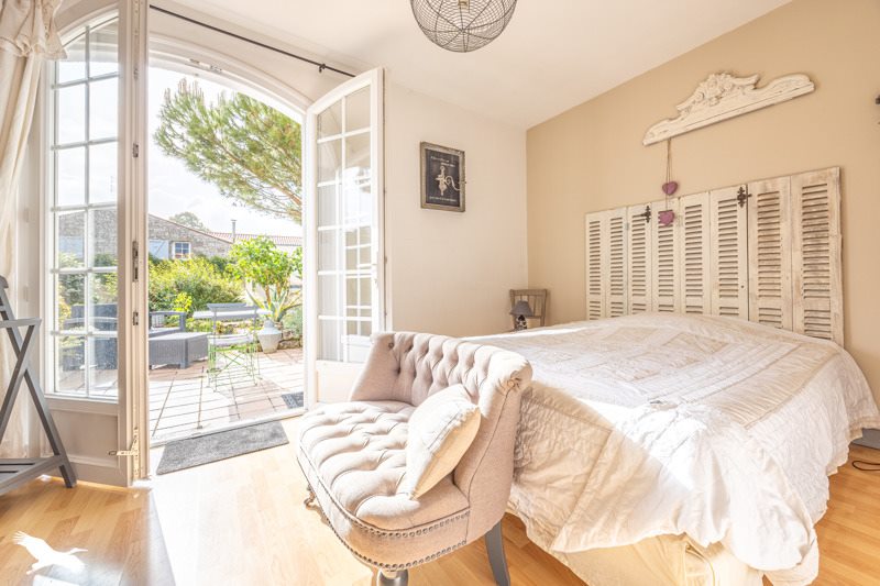 Vente Maison DOIX LES FONTAINES - 8 pièces -164 m² - (85200)