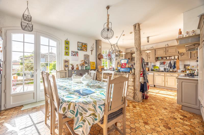 Vente Maison DOIX LES FONTAINES - 8 pièces -164 m² - (85200)
