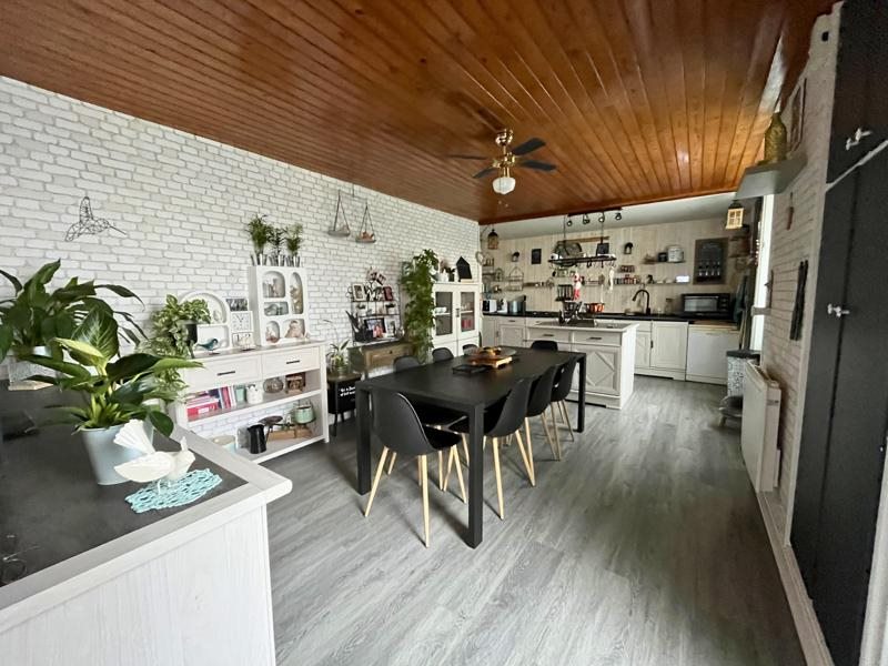 Vente Maison PISSOTTE - 4 pièces -117 m² - (85200)