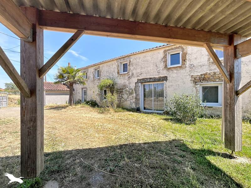 Vente Maison SERIGNE - 6 pièces -182 m² - (85200)