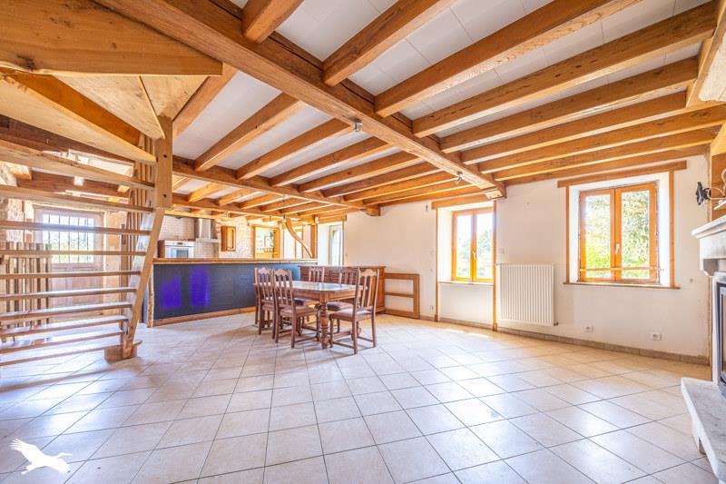 Vente Maison XANTON CHASSENON - 5 pièces -135 m² - (85240)
