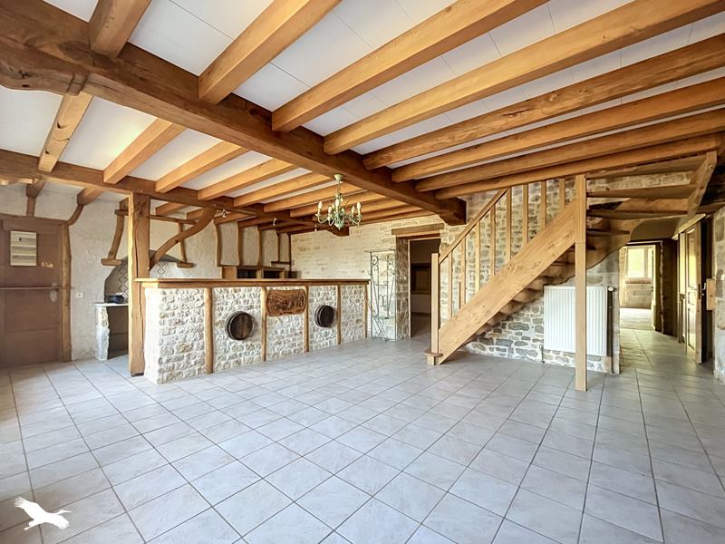 Vente Maison XANTON CHASSENON - 5 pièces -135 m² - (85240)