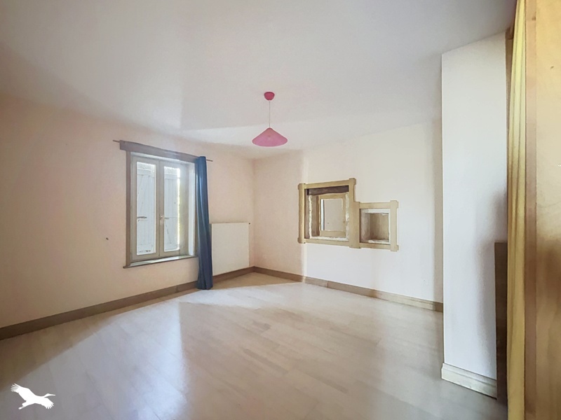 Vente Maison XANTON CHASSENON - 5 pièces -135 m² - (85240)